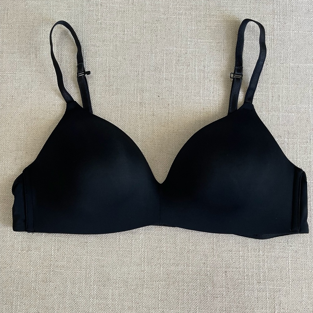 Auden Bliss Wireless Bra 36A (New w/o tags)